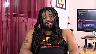 Poizon Ivy makes his small cock sloppy wet in HD