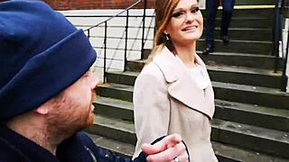 Honour Hypnotized To Flash Outdoors