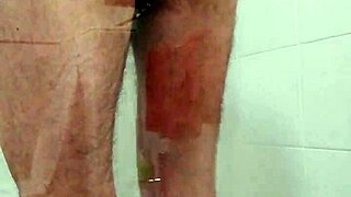 IN DOCCIA WITH AMATEURS