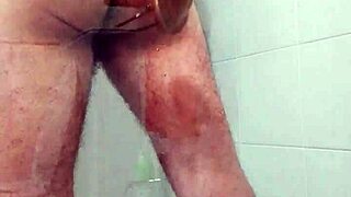 IN DOCCIA WITH AMATEURS