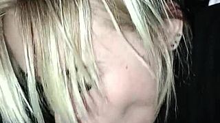 Sexy Girl Sucks Cock In Truck?