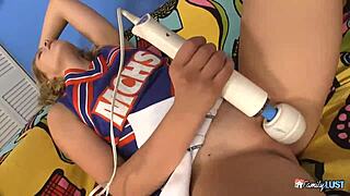 i offer my sweet spot for the young cock