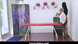 i gave a skinny black spanish teen a massage, and she had an orgasm