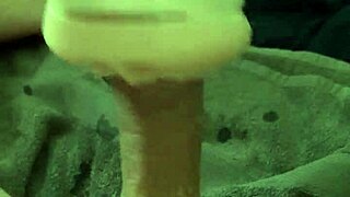 i'm x900d solo fleshlight wanking, about to cum inside