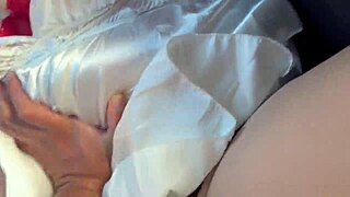 i can’t believe pinay got so horny she agreed to screw in the car