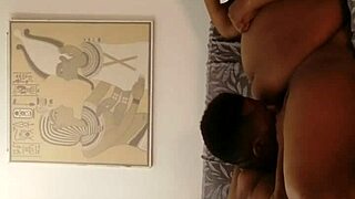 Watch BBW Roxy suck that big cock hard?