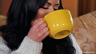 Barbara Desiree Stars In Spanish Flavor