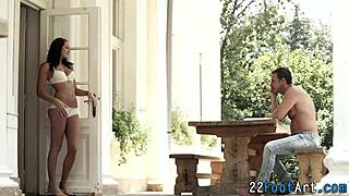 Fetish babe getting outdoor action in high definition