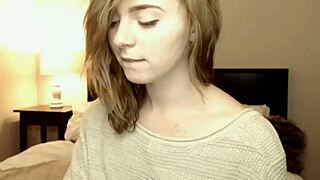 Lillexie'S Webcam Show: Amateur Teen Masturbating Seductively