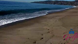 Beach date with Kourtney Ray enjoying fun activities