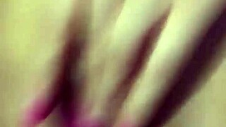 Tetona le rebotan mientras se lo meten en conce