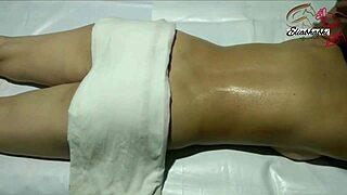 indian lady gets full body massage