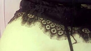 Cogidota de A Perrito Afortunado de Pito Chico Se Coge por Fin a Su Amiga!