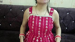 saara bhabhi celebrates valentines with devar ji in steamy indian kitchen