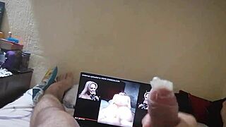 Hot young babe masturbates seeking pleasure and wanting to make love 😍