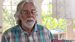 little brunette teen sucking