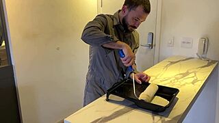 fui pintar a casa do rico e ele acabou me fudendo - video promocional