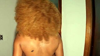 mariana torres e rebeca villar se preparam para mais uma cena picante