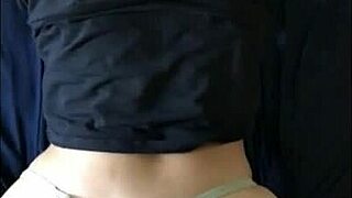 gran culo latina bent over for doggystyle creampie?