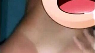 Hot Brunette Amateur Offers Her Tight Ass for Fucking