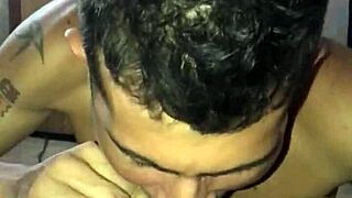 i met a pizza delivery guy named melanina in the public outdoor area