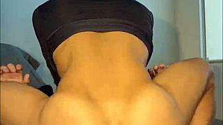 ट्विंक बिना कंडोम मोटा लंड ले गांड पर कम