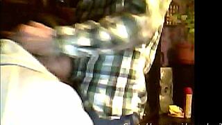 Watch this amateur teen 18+ getting her mouth fucked hard.