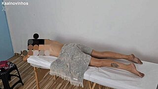 Hey, cheap clandestine masseur only charges low to rub gorgeous women!