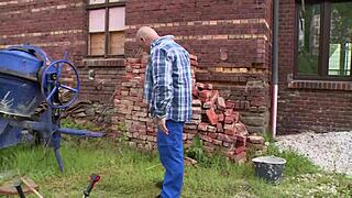 Die Putzfrau Im Waschkeller Hart Gefickt Hd - Deutsch