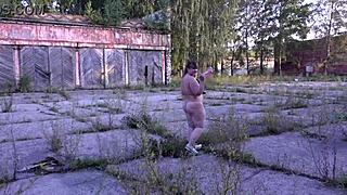 Curvy Milf Strips Outdoors in Public