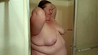 I shower with kitania k wildfire