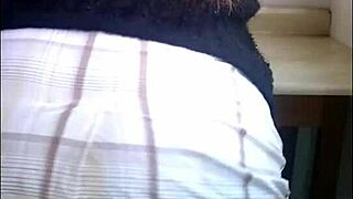 Follando con colegiala de gran culo en salon de clases!