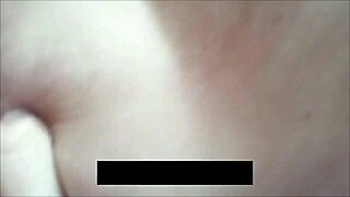 este otaku virgen dura poco con su suegra en doggystyle