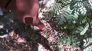 Safado Arrastou A Putinha Para O Mato