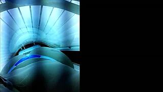 me preparando para o amante na cabine de bronzeamento artificial - acesso ao whatsapp e conteúdos www bumbumgigante com - participe dos meus vídeos