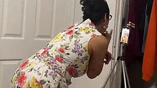 Anna Maria Mature Latina Teases Fans Backstage