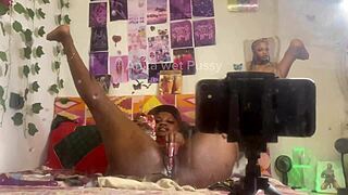 ANITA'S WET PUSSY GETS FINGERED FOR A GOOD REASON!