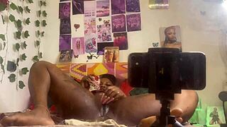 ANITA'S WET PUSSY GETS FINGERED FOR A GOOD REASON!