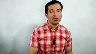 Supervisor Casado De La Maquiladora Penetra A Pelo A Su Empleado En Los Baños En El Turno Nocturno Relato Sexual