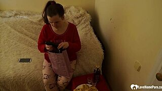 Hot Stepdaughter Pleasures Herself With Dildo! Watch Her Masturbate Intensely!