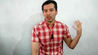 Supervisor Casado De La Maquiladora Penetra A Pelo A Su Empleado En Los Baños En El Turno Nocturno Relato Sexual