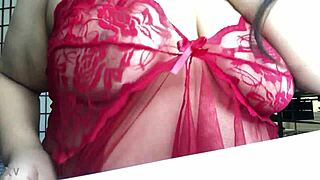 Brunette woman with big features poses alone in a solo session