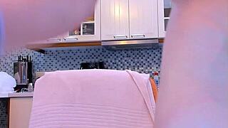 Novinha Squirting Until Orgasm With Dildo