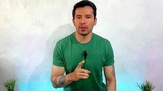 Coach gets penetrated by young gym stud