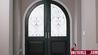 cheating lesbians valentina and katrina in sight