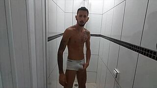 Gabriel Victor nikmati aktiviti seks luar