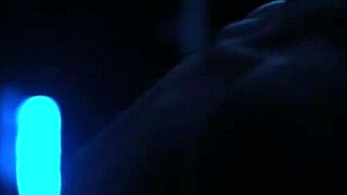 Can you tell me the actress name please?