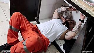 novato del sexo me entrega su culo caliente para gay play