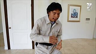 mexican exterminator fucks milf eva karera with huge tits