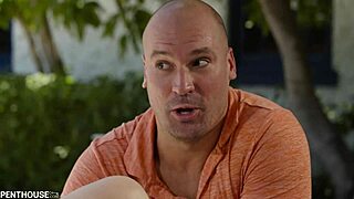 Aria Banks Feels Creepy Roomie's Fuck During Tanning Session